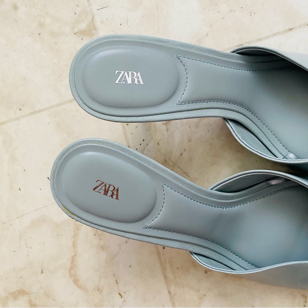 $60 Zara Dusty Blue Faux Patent Leather Peep Toe Heels Sandals Mules Size 8.5 - Picture 10 of 13